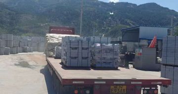 扬州 芝麻白仿形路沿石，直形路沿石