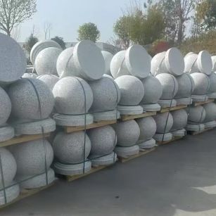 扬州 白麻花岗岩石材圆球，石球，挡车球，隔离球，景观石球，风水球等