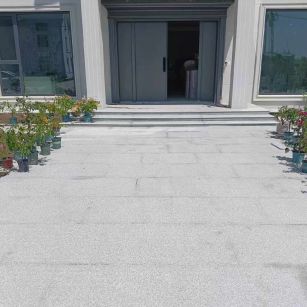 扬州 芝麻白花岗岩地铺石地面铺装