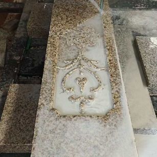 扬州 黄金麻花岗岩异形加工雕刻栏杆大柱