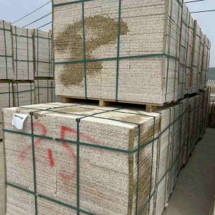 扬州 黄金麻花岗岩石材荔枝面地铺石2.5*300*600