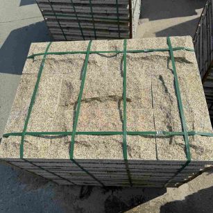 扬州 黄金麻花岗岩石材自然面蘑菇石成品