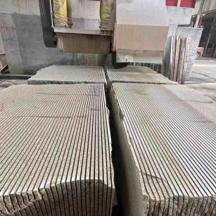 扬州 车间生产日常，黄金麻白麻花岗岩