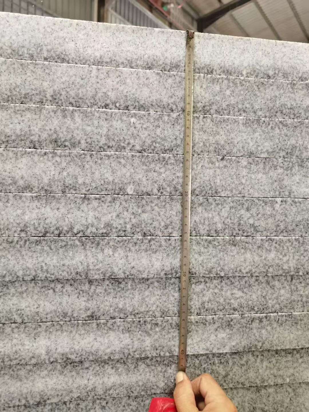 扬州 芝麻白火烧成品厚薄均匀，B料价格接近A料质量