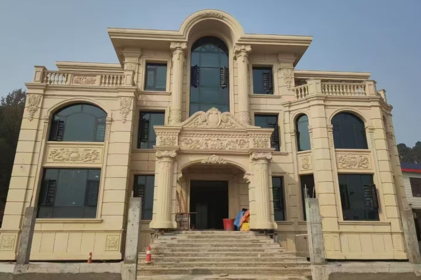 扬州 黄金麻花岗岩别墅外墙干挂