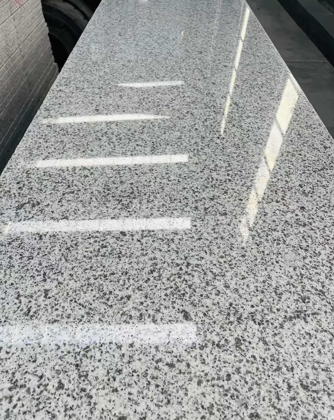 扬州 白麻花岗岩光面毛板