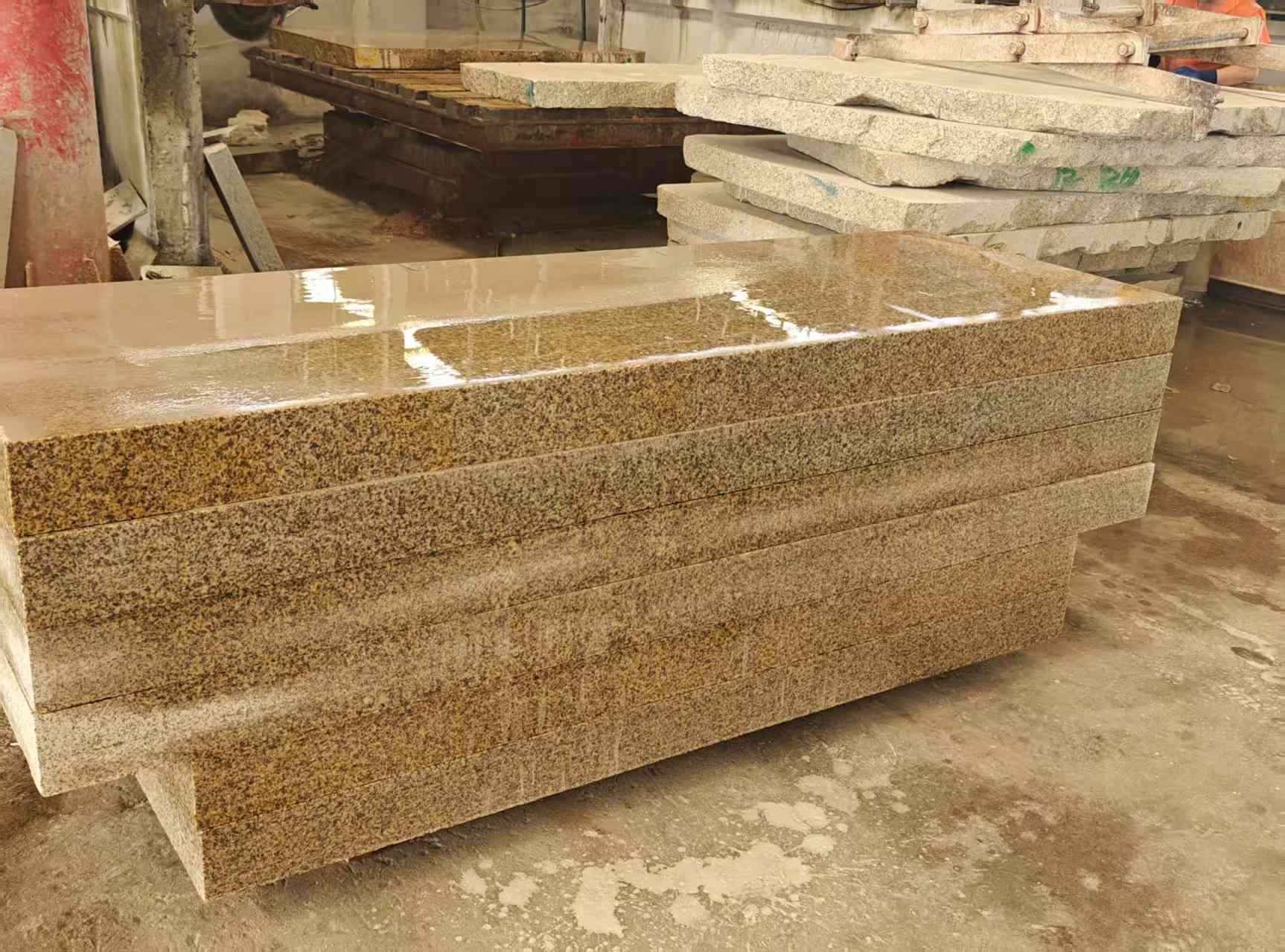 扬州 黄金麻栏杆料半成品加工中