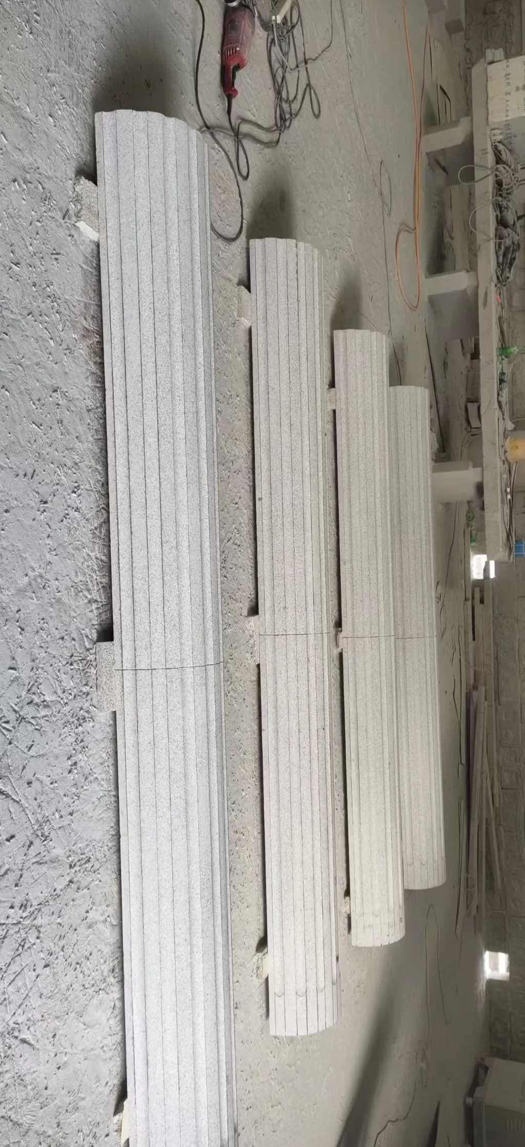 扬州 花岗岩厂家带你看白麻花岗岩门楼大柱柱皮