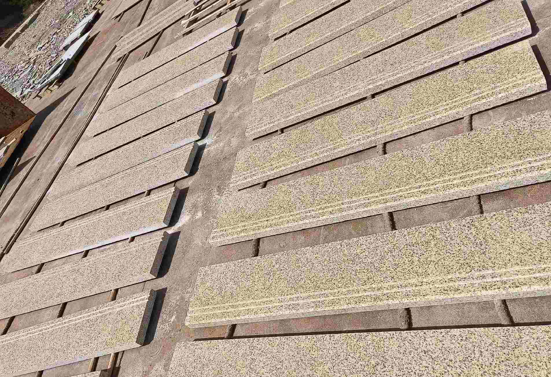 扬州 黄金麻花岗岩光面楼梯踏步