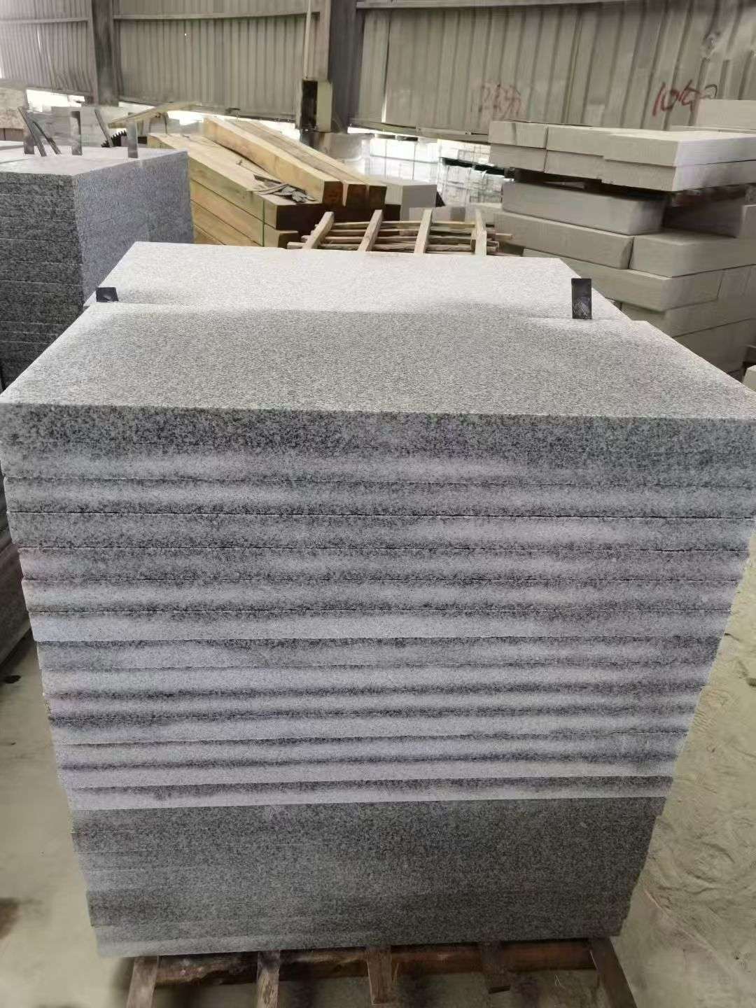 扬州 芝麻白5公分火烧地铺成品，900*400，规格可定制