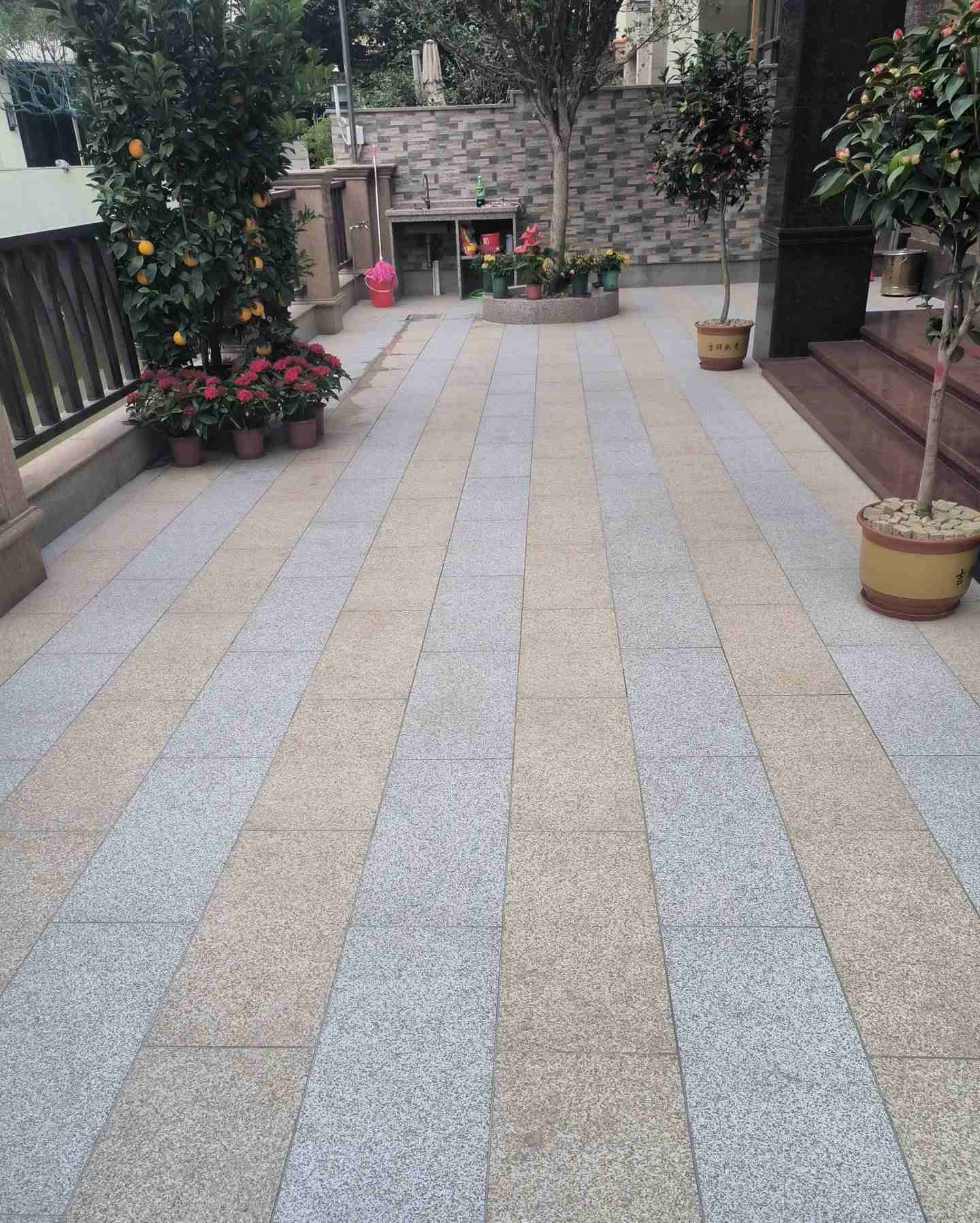 扬州 黄金麻白麻荔枝面庭院铺装展示